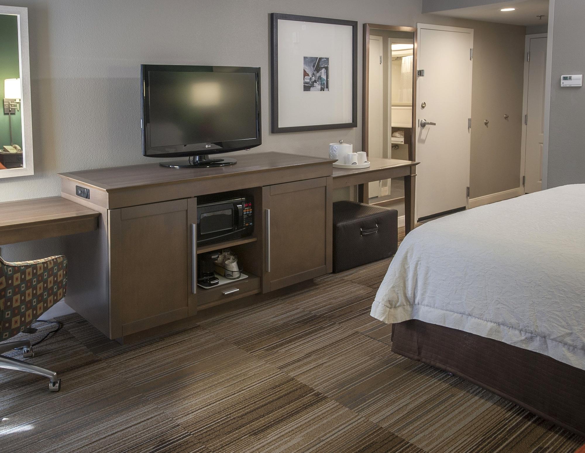 Hampton Inn New Orleans/St.Charles Ave Bagian luar foto