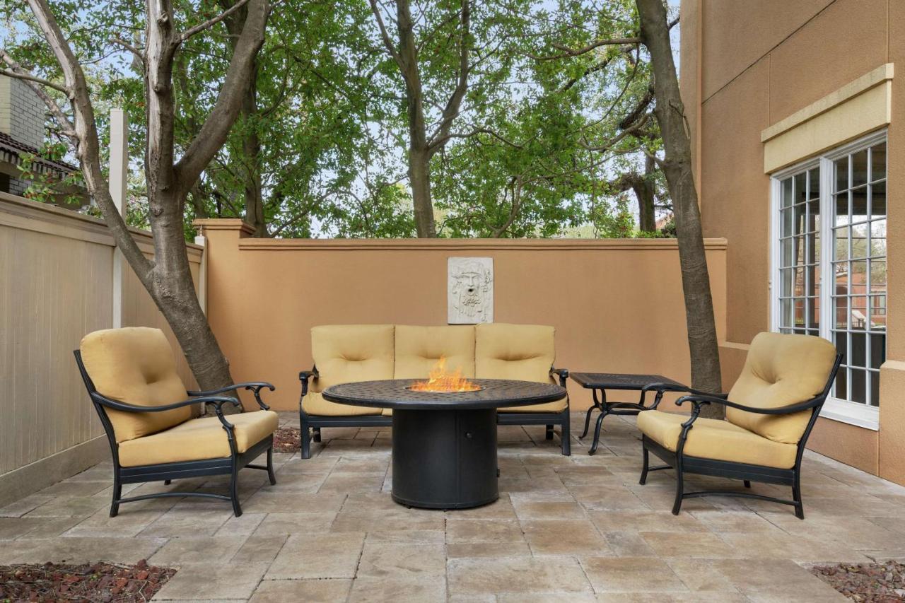 Hampton Inn New Orleans/St.Charles Ave Bagian luar foto