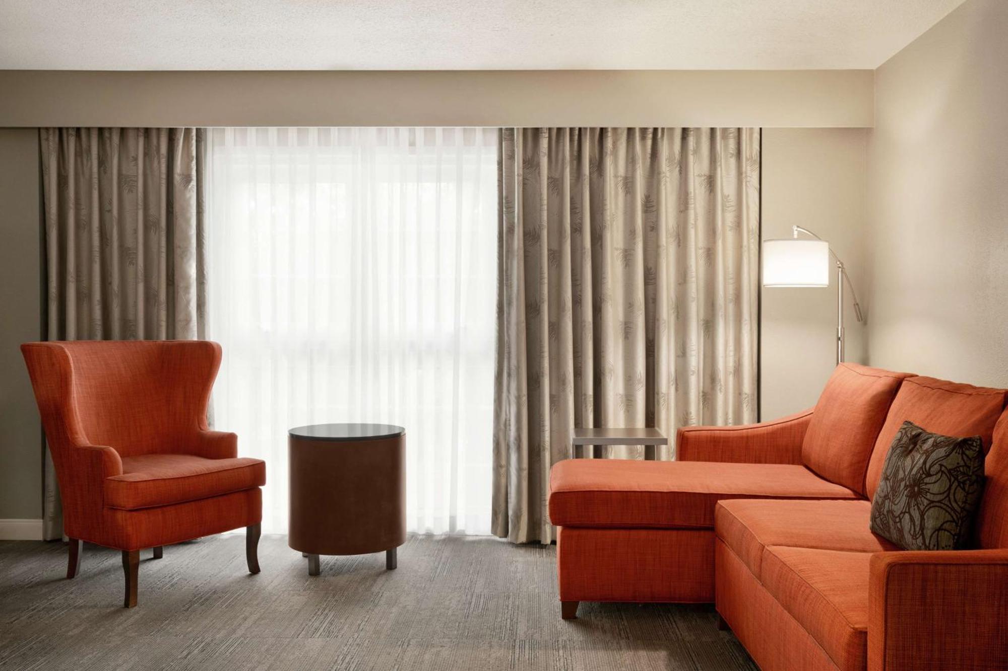Hampton Inn New Orleans/St.Charles Ave Bagian luar foto