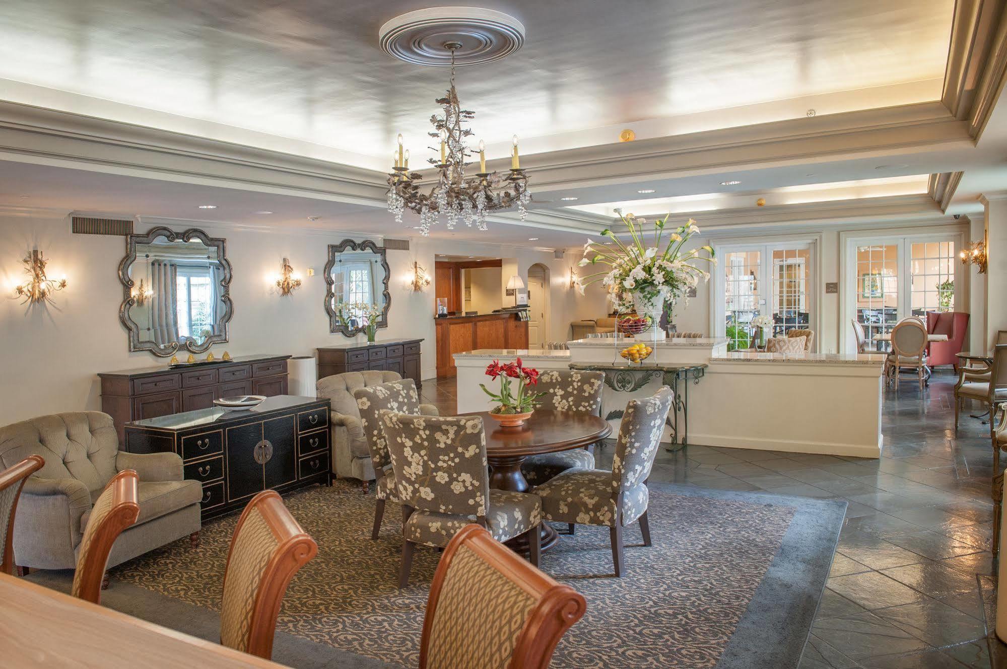 Hampton Inn New Orleans/St.Charles Ave Bagian luar foto